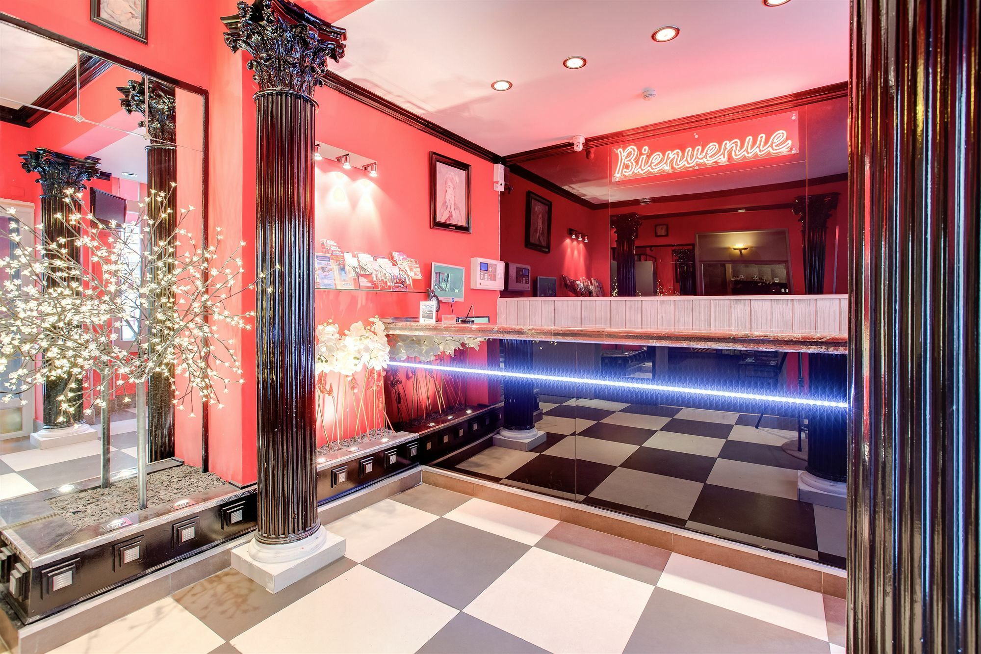 Hotel Maubeuge Gare Du Nord Париж Екстериор снимка